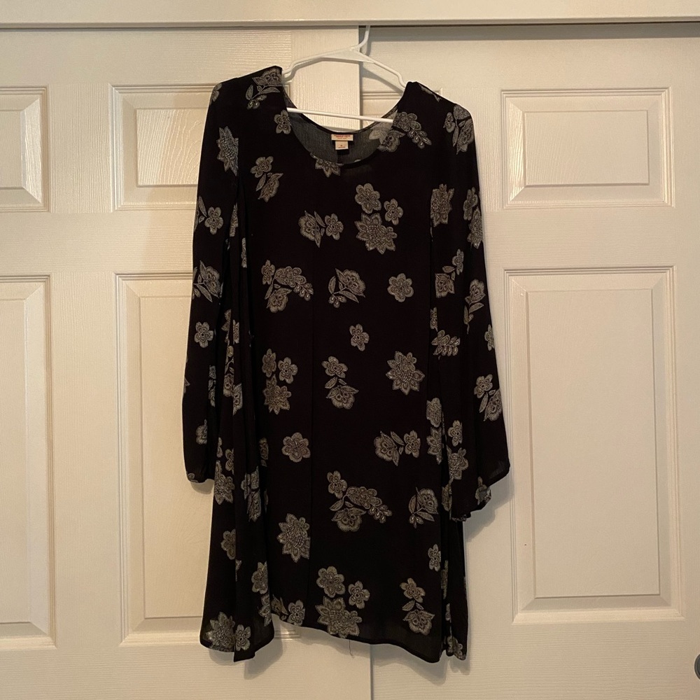 Black, bell-sleeved floral dress